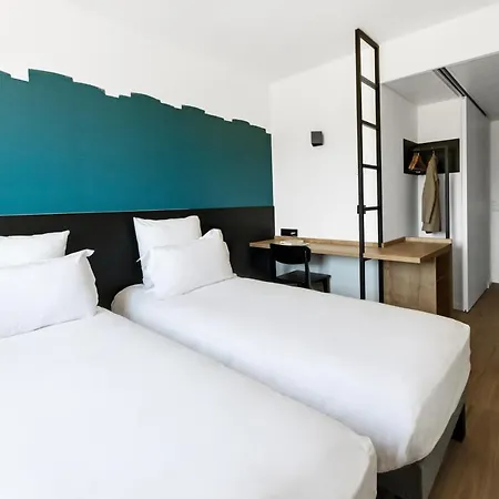 Geneva Airport Hotel 3*