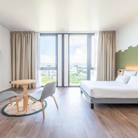 Hotel Geneva Airport 3*